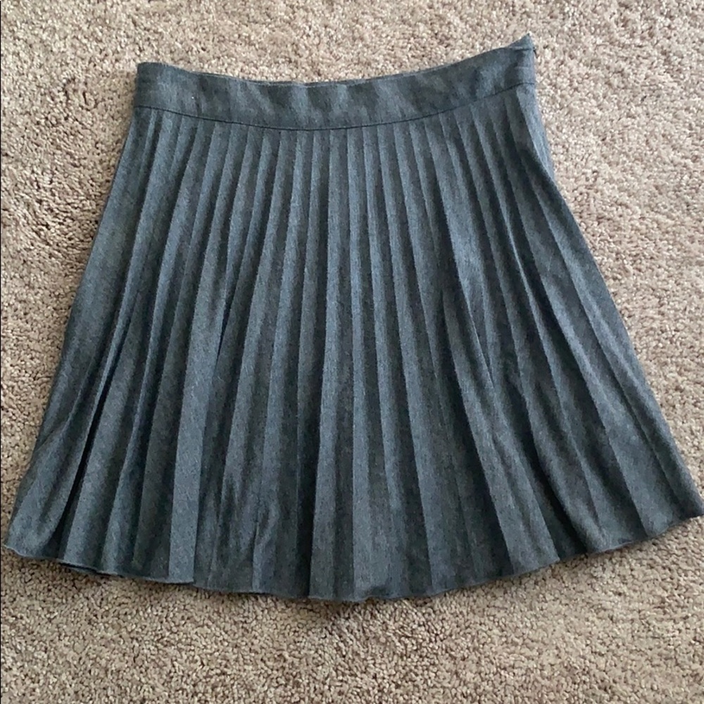 Gray pleated school girl style skirt